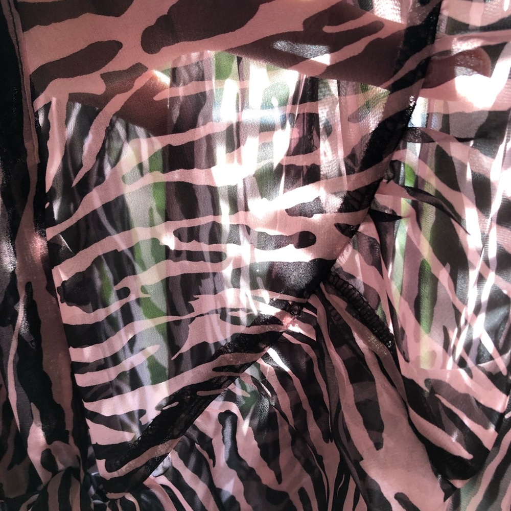 ENDLESS ROSE Zebra Printed Ribbon Tie Blouse Small - Picture 3 of 4